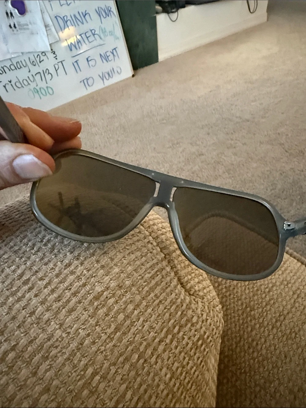 Von zipper HOSS. Aviator-Style Black Sunglasses